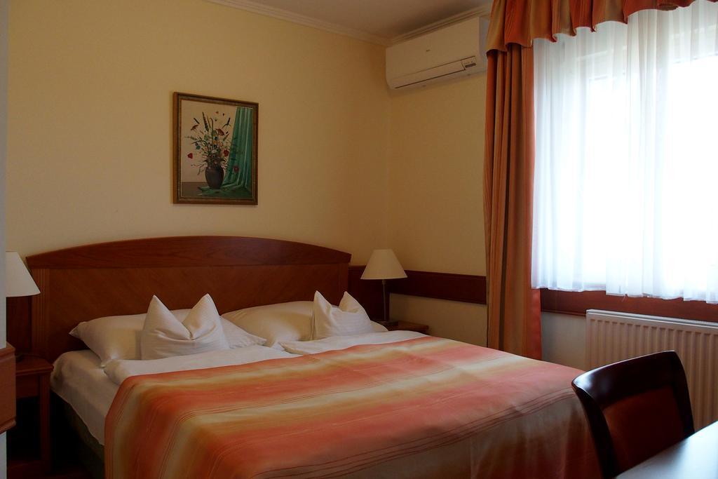 Fortuna Villa Heviz Exterior foto